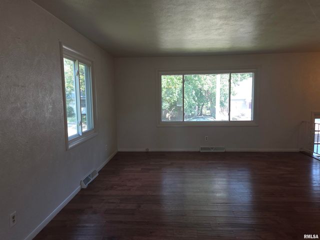 2608 W FREMONT Street, Peoria, IL 61605