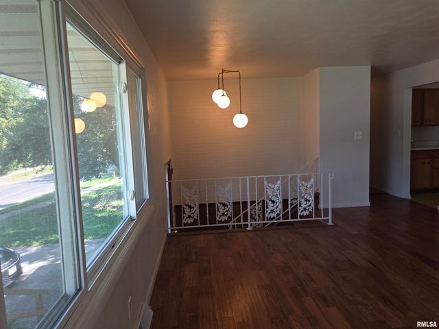 2608 W FREMONT Street, Peoria, IL 61605