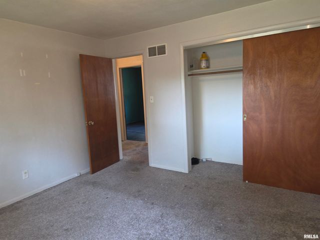 2608 W FREMONT Street, Peoria, IL 61605