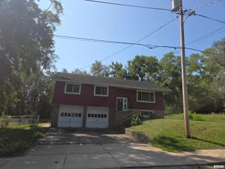 2608 W FREMONT Street, Peoria, IL 61605