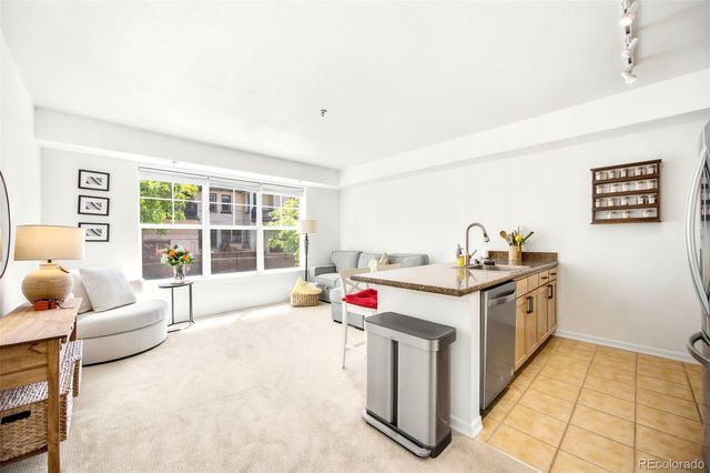 1623 Saint Paul Street 209, Denver, CO 80206