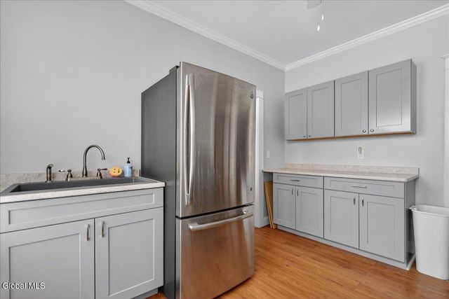 99 James Street, Green Island, NY 12183