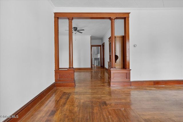 99 James Street, Green Island, NY 12183