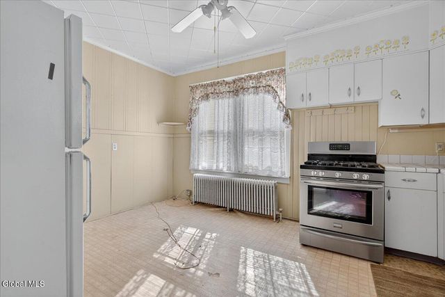 99 James Street, Green Island, NY 12183