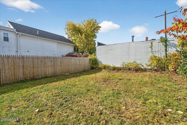 99 James Street, Green Island, NY 12183