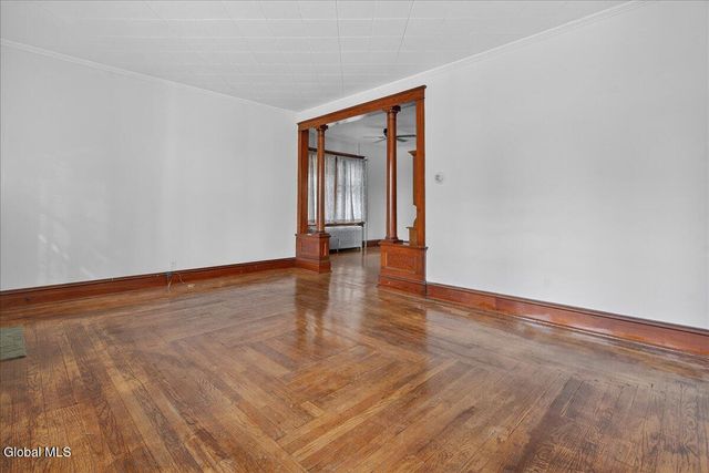 99 James Street, Green Island, NY 12183