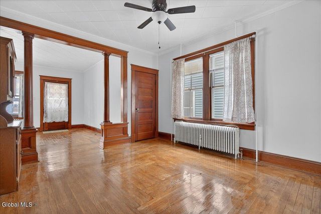 99 James Street, Green Island, NY 12183