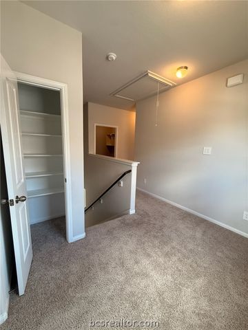 982 Rice Drive, Bryan, TX 77803