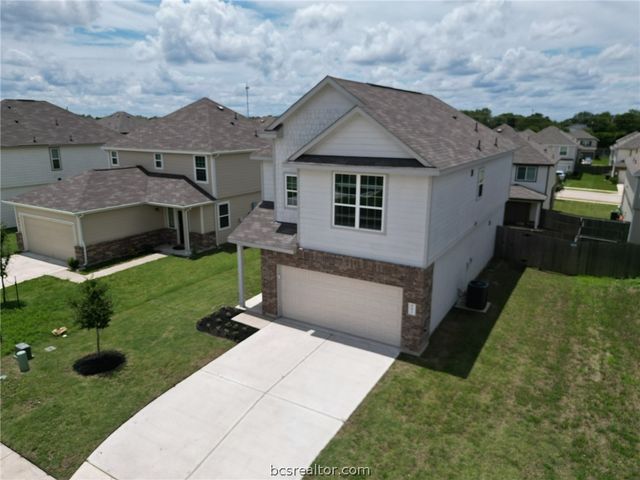 982 Rice Drive, Bryan, TX 77803