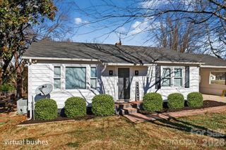 1453 19th Avenue NE, Hickory, NC 28601
