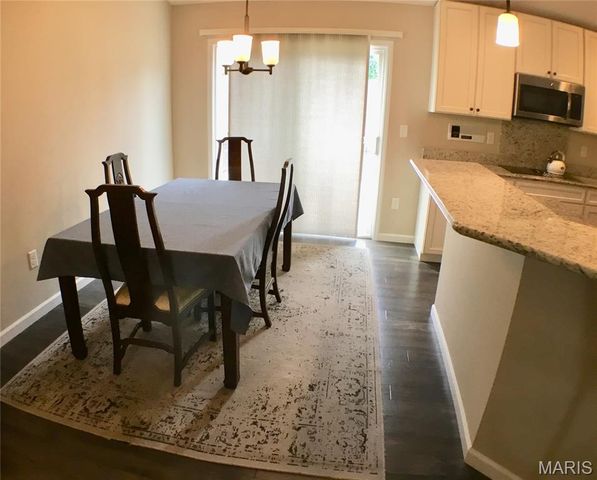 5301 Trailhead Court, Eureka, MO 63025