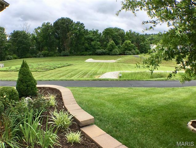 5301 Trailhead Court, Eureka, MO 63025