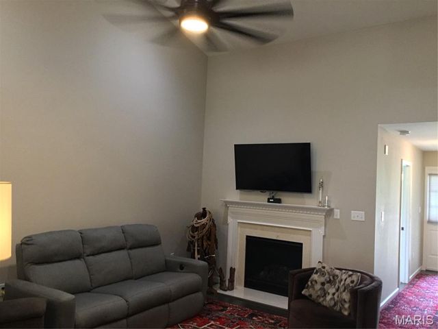 5301 Trailhead Court, Eureka, MO 63025