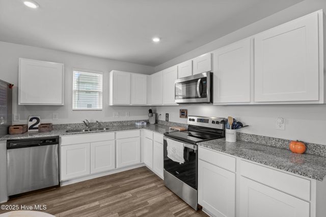 2200 Carriage Drive, Kinston, NC 28504