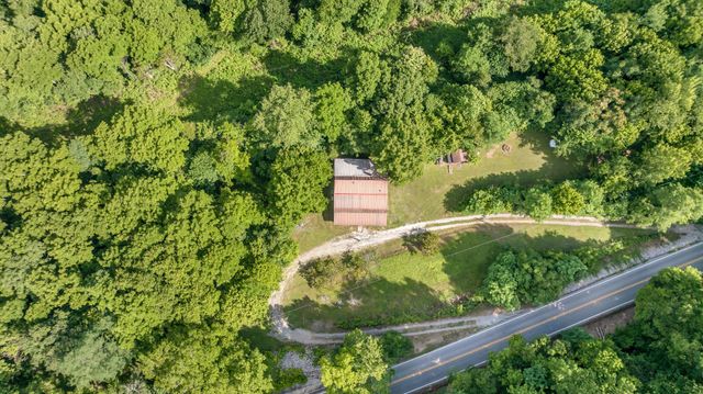 16600 Center Hill Dam Rd, Silver Point, TN 38582