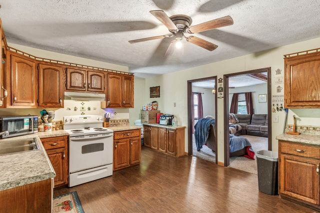 16600 Center Hill Dam Rd, Silver Point, TN 38582