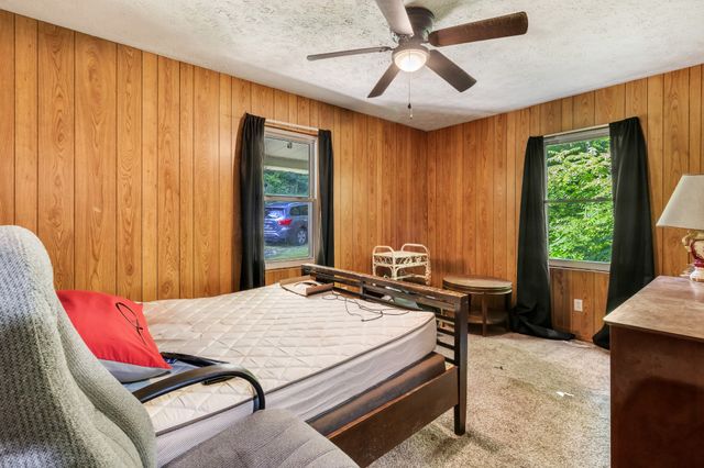16600 Center Hill Dam Rd, Silver Point, TN 38582