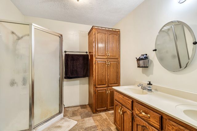 16600 Center Hill Dam Rd, Silver Point, TN 38582