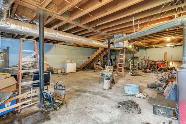 16600 Center Hill Dam Rd, Silver Point, TN 38582