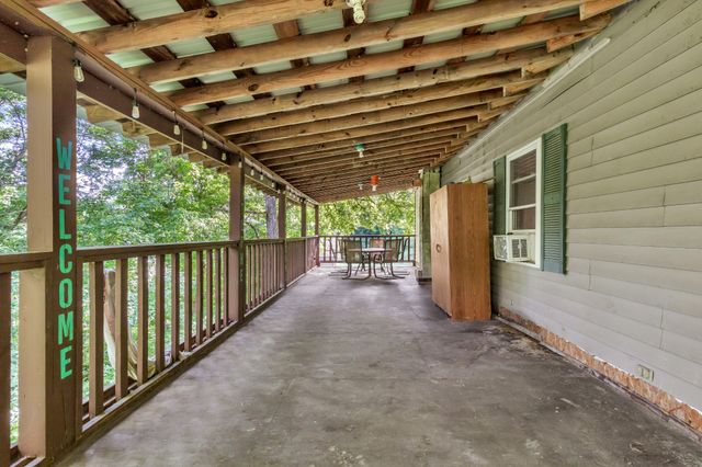 16600 Center Hill Dam Rd, Silver Point, TN 38582