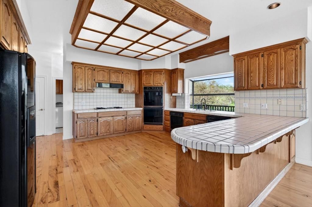 Image 19 of property listing at 1500 Old Airline Highway, Paicines, CA 95043