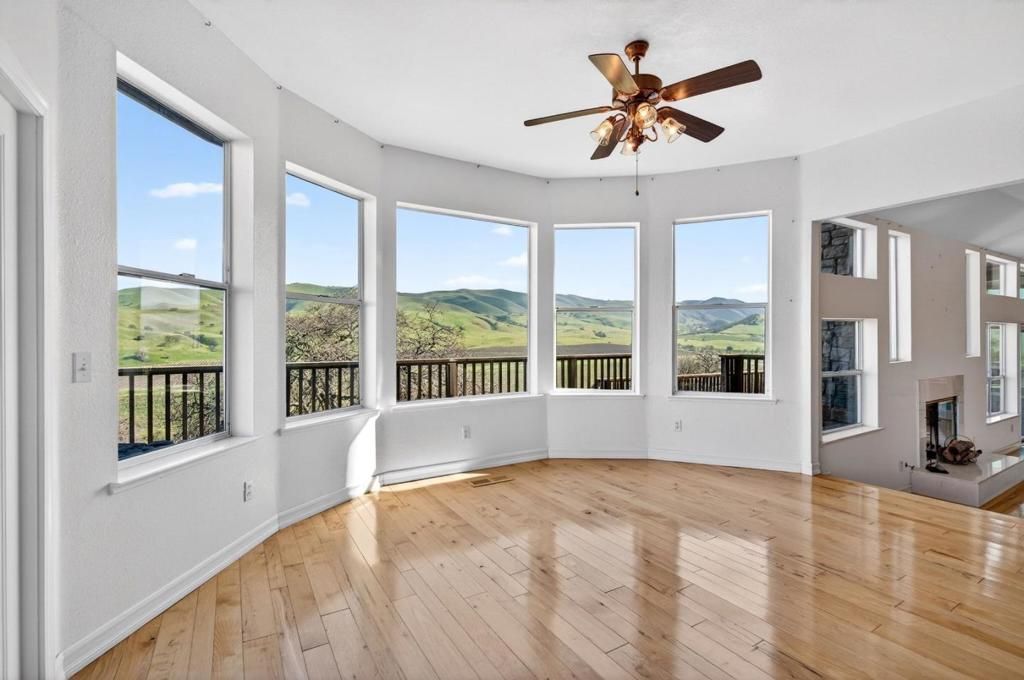 Image 22 of property listing at 1500 Old Airline Highway, Paicines, CA 95043