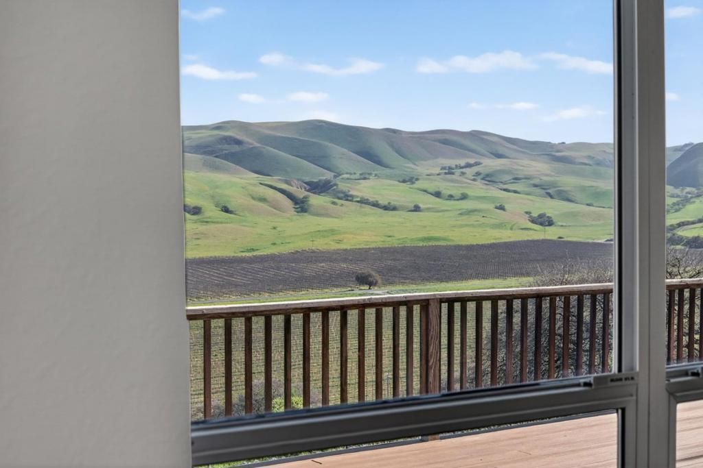 Image 24 of property listing at 1500 Old Airline Highway, Paicines, CA 95043