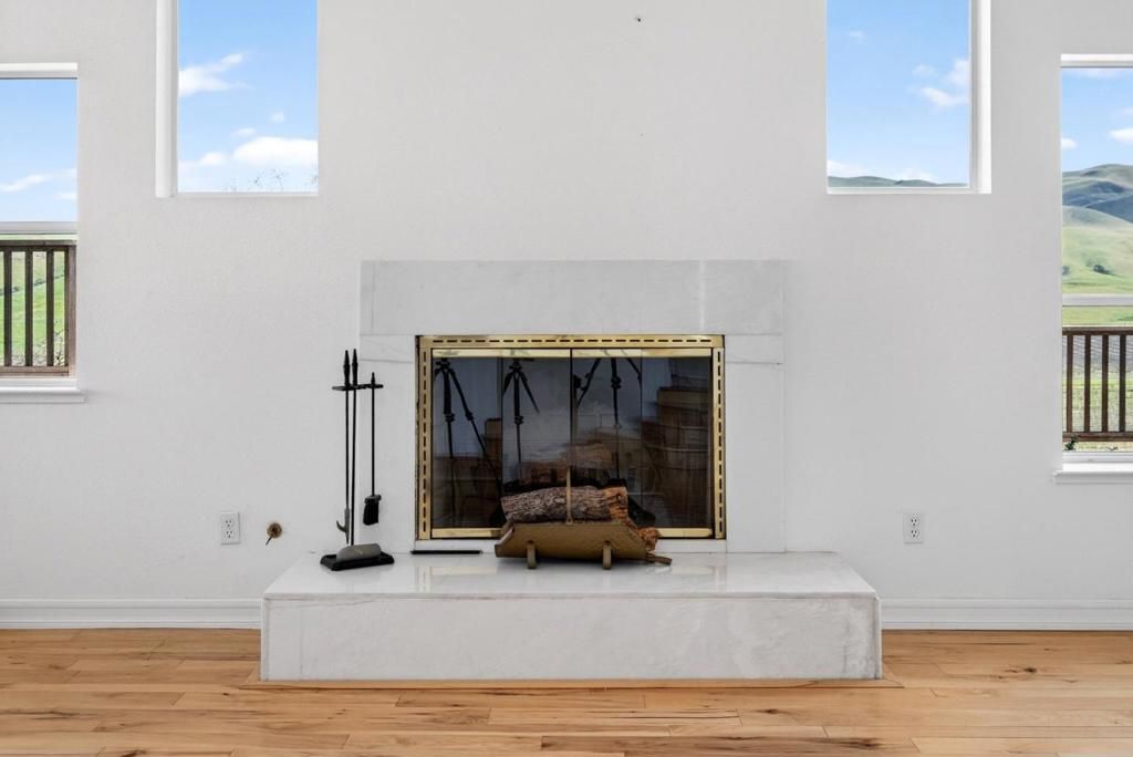 Image 26 of property listing at 1500 Old Airline Highway, Paicines, CA 95043