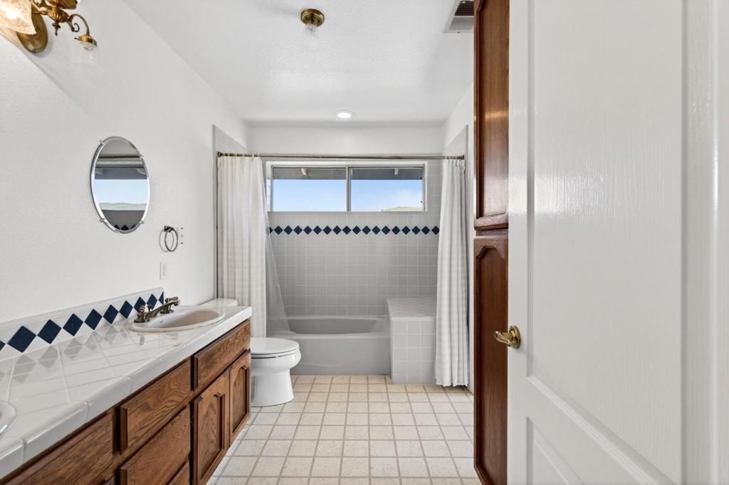 Image 46 of property listing at 1500 Old Airline Highway, Paicines, CA 95043