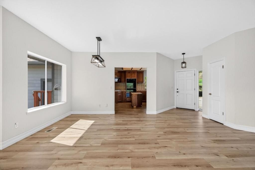 Image 57 of property listing at 1500 Old Airline Highway, Paicines, CA 95043