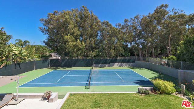 6738 Wildlife Road, Malibu, CA 90265