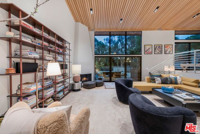 6738 Wildlife Road, Malibu, CA 90265