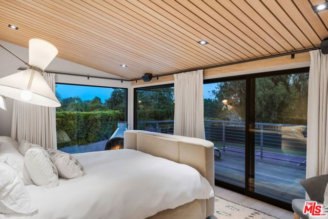 6738 Wildlife Road, Malibu, CA 90265