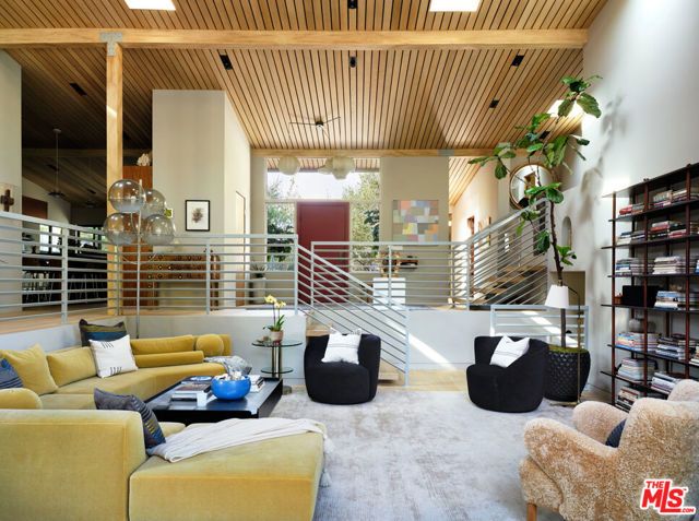 6738 Wildlife Road, Malibu, CA 90265