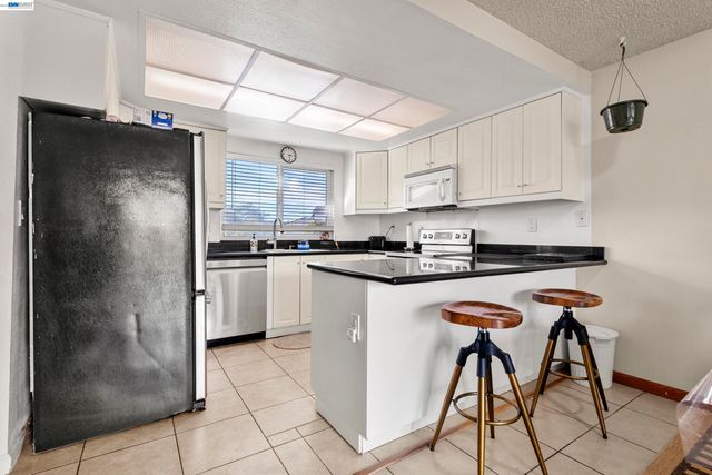 3138 Chimney Ct, Union City, CA 94587