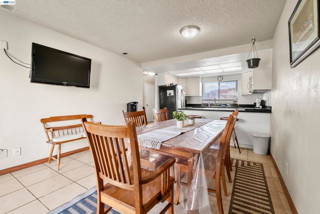 3138 Chimney Ct, Union City, CA 94587