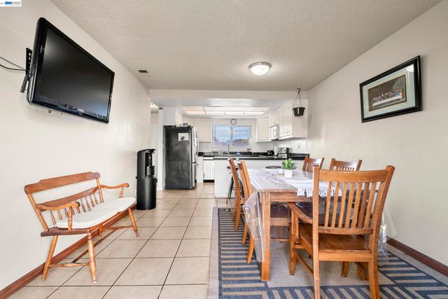 3138 Chimney Ct, Union City, CA 94587