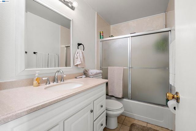 3138 Chimney Ct, Union City, CA 94587