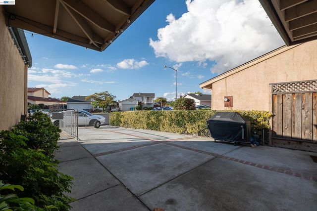 3138 Chimney Ct, Union City, CA 94587