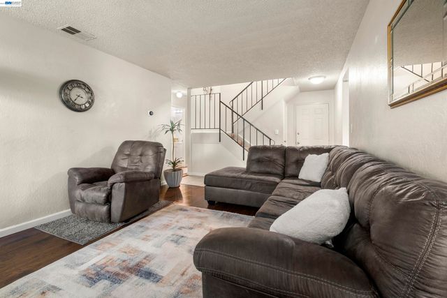 3138 Chimney Ct, Union City, CA 94587