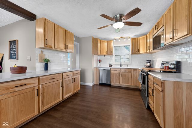 4758 E Hadley Road, Mooresville, IN 46158