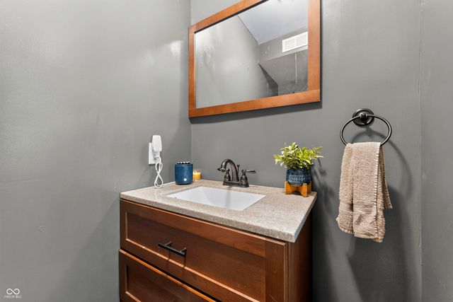 4758 E Hadley Road, Mooresville, IN 46158