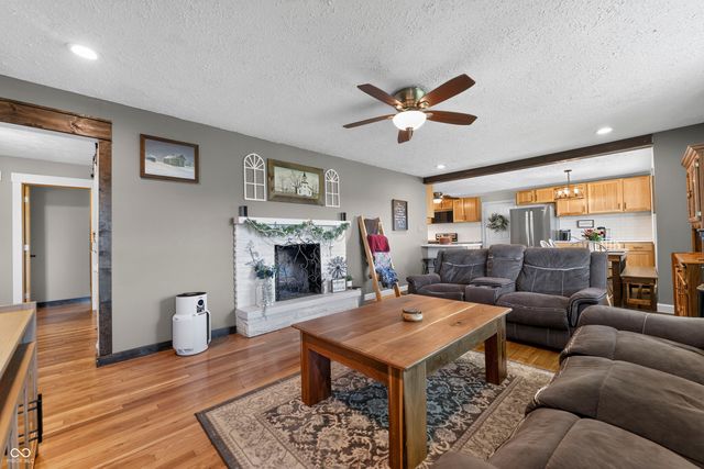 4758 E Hadley Road, Mooresville, IN 46158