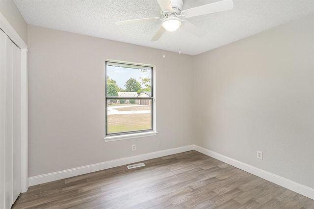 1004 Ranchoak Court, Yukon, OK 73099