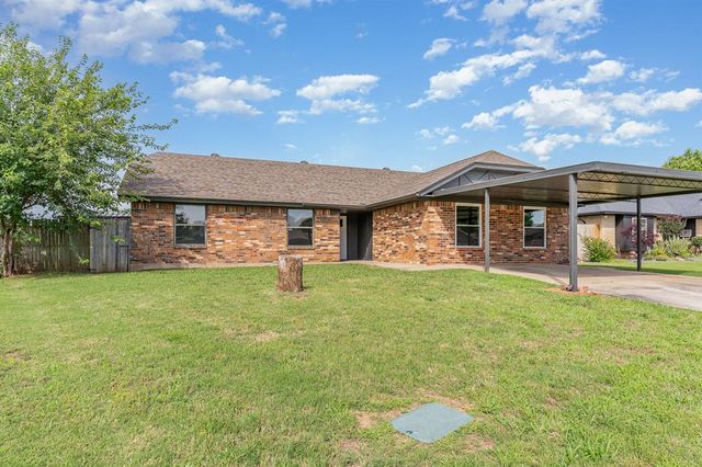 1004 Ranchoak Court, Yukon, OK 73099