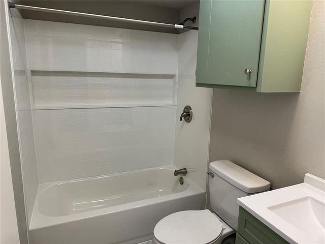 1004 Ranchoak Court, Yukon, OK 73099