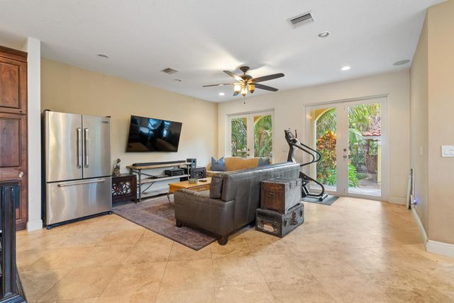 218 N Palmway, Lake Worth Beach, FL 33460