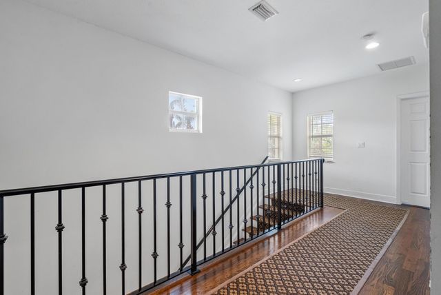 218 N Palmway, Lake Worth Beach, FL 33460
