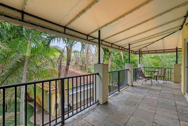 218 N Palmway, Lake Worth Beach, FL 33460