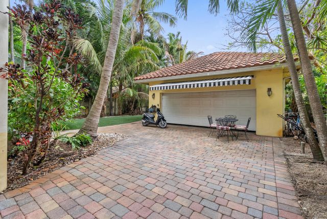 218 N Palmway, Lake Worth Beach, FL 33460